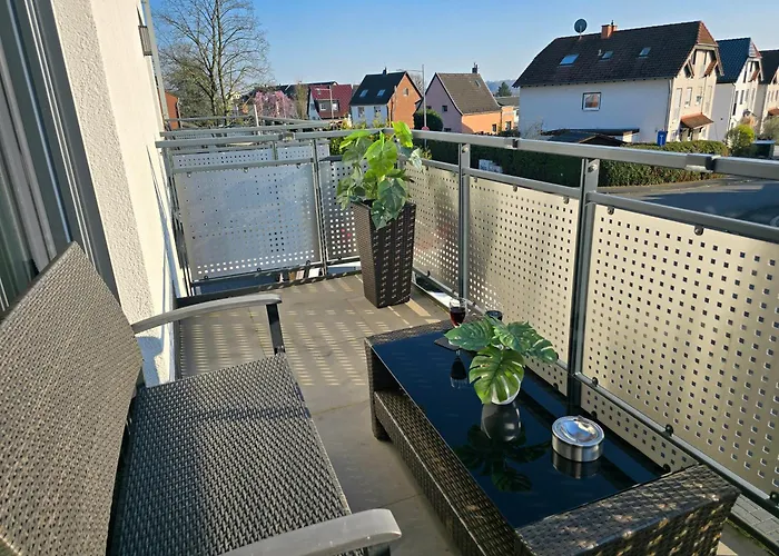 Modernes Mit Balkon- Aufzug & Naehe Flughafen Appartement Siegburg