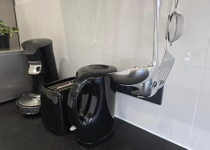 Appartement Modernes Mit Balkon- Aufzug & Naehe Flughafen Siegburg
